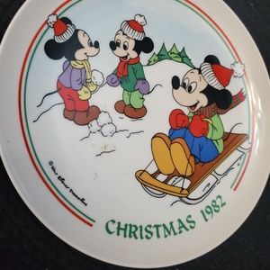 Disney collectors plate